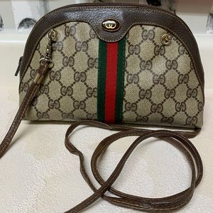 Vintage Gucci Sherry Line Crossbody Bag